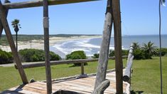 Se encuentra a 300 kilómetros de Montevideo, dentro del departamento de Rocha Se encuentra a 300 kilómetros de Montevideo, dentro del departamento de Rocha