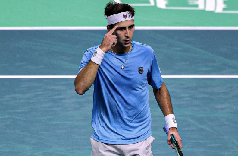Tomás Etcheverry ganó el primer punto para Argentina.