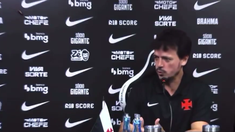 El entrenador Fernando Diniz tiene 51 años. El entrenador Fernando Diniz tiene 51 años.