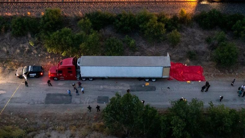 El camión fue encontrado al sur de la ciudad de San Antonio.