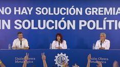 Cristina en el acto d ela UOM en Pilar.