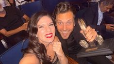 Gimena Accardi y Andrés Gil viajaron juntos a Bahía Blanca para la presentación de su obra Gimena Accardi y Andrés Gil viajaron juntos a Bahía Blanca para la presentación de su obra