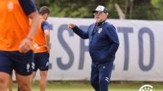 Diego Maradona murió el 25 de noviembre de 2020 en el barrio cerrado San Andrés, donde hacía la internación domiciliaria. Diego Maradona murió el 25 de noviembre de 2020 en el barrio cerrado San Andrés, donde hacía la internación domiciliaria.