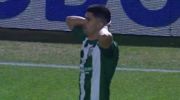 El blopper de Banfield en el partido por la Liga Profesional.&nbsp;