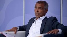 Romario vuelve a jugar al fútbol. Romario vuelve a jugar al fútbol.