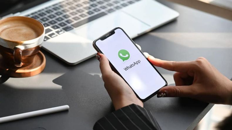 Al tener una interfaz similar en Android e iOS, se facilita la transición entre ambos sistemas y se mejora la accesibilidad para todos los usuarios.  