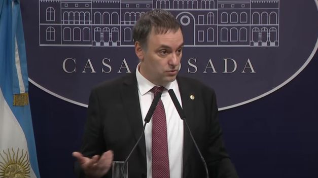 Manuel Adorni delineó la nueva etapa del Gobierno: esquema cambiario, reformas urgentes y el fin del rol de vocero
