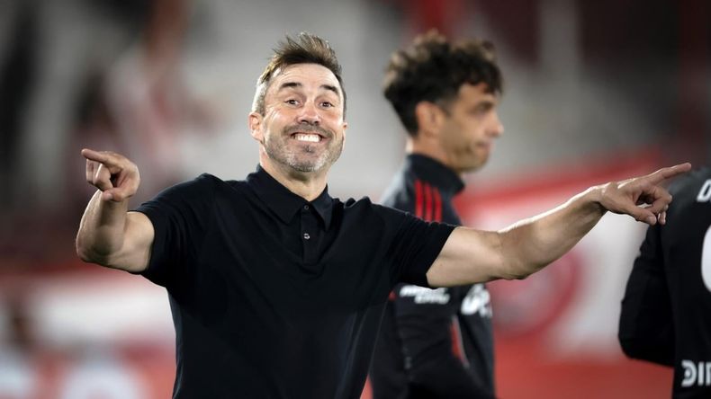 La felicidad del Chacho Coudet tras su estreno triunfal en River.
