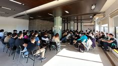 El objetivo es formar a los jóvenes que estarán a cargo de las decisiones políticas.