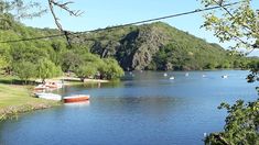 Un paraje donde se fabricaron los primeros ladrillos del país y un dique con agua ionizada. Un paraje donde se fabricaron los primeros ladrillos del país y un dique con agua ionizada.