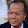 Julio Iglesias, denunciado por abuso sexual. Julio Iglesias, denunciado por abuso sexual.