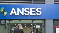 Jubilados cobrarán aguinaldo el mismo día que serán depositados los haberes mensuales. Jubilados cobrarán aguinaldo el mismo día que serán depositados los haberes mensuales.