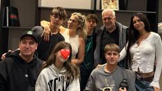 Wanda Nara sorprendió con su cariñoso recibimiento para Maxi López. Wanda Nara sorprendió con su cariñoso recibimiento para Maxi López.