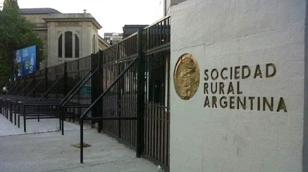 Estamos trabajando en la hipótesis de sectores anarquistas, reveló Bullrich.  