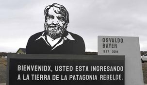 Negacionismo: el Gobierno ordenó demoler un monumento a Osvaldo Bayer