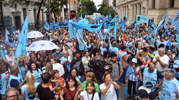 Ctera criticó la inserción de la educación en el Pacto de Mayo.