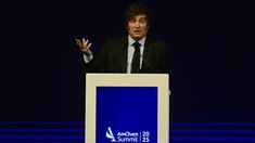 Frente a empresarios en AmCham, Milei pidió inversiones y reiteró: Nuestro plan es seguir bajando impuestos Frente a empresarios en AmCham, Milei pidió inversiones y reiteró: Nuestro plan es seguir bajando impuestos