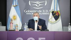 Gerardo Morales, gobernador de Jujuy, durante la conferencia de este domingo.