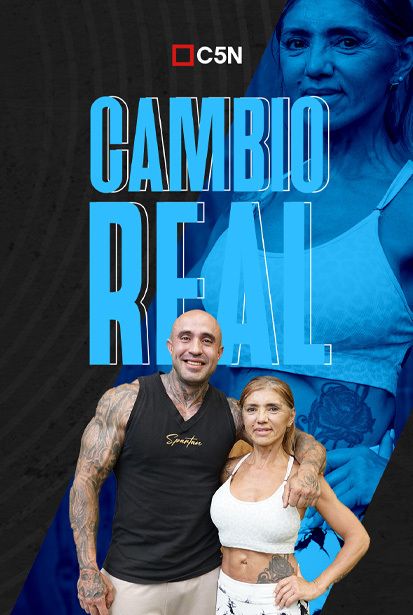 Fabiana Villegas junto a La Roca. 