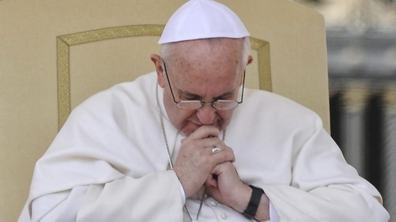El papa Francisco tampoco estuvo presente en los dos últimos Viernes Santo debido al frío intenso y sus problemas de salud. 