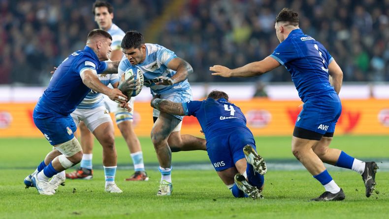 Los Pumas fueron superiores física y tácticamente sobre Italia.