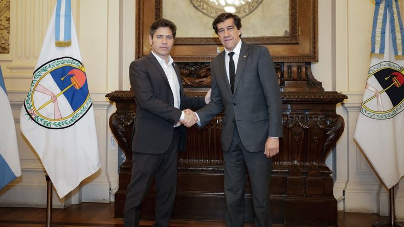 Axel Kicillof firmó junto a Carlos Sadir convenios en materia de seguridad