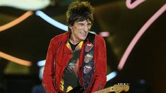 Ronnie Wood sorprendió a los fanáticos argentinos de los Rolling Stones. Ronnie Wood sorprendió a los fanáticos argentinos de los Rolling Stones.