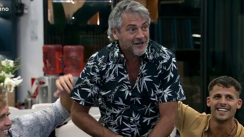 Darío se mostró muy sorprendido con su salvación. Darío se mostró muy sorprendido con su salvación.