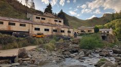 Turismo Argentina: el pueblo fantasma cordobés con túneles de antiguas minas. Turismo Argentina: el pueblo fantasma cordobés con túneles de antiguas minas.