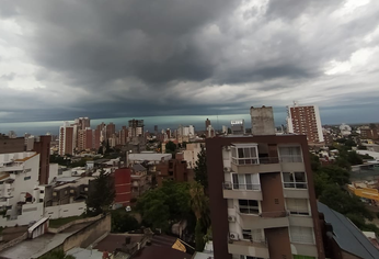 Santa Fe, con alerta naranja por tormentas para este domingo. Santa Fe, con alerta naranja por tormentas para este domingo.