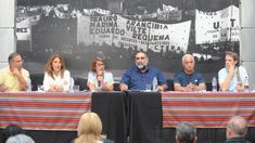Docentesbonaerenses realizaron un acto frente al Palacio Pizzurno en reclamo de mejorassalariales