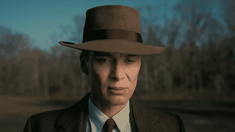 Cillian Murphy interpreta a Oppenheimer, conocido como el padre de la bomba atómica. Cillian Murphy interpreta a Oppenheimer, conocido como el padre de la bomba atómica.