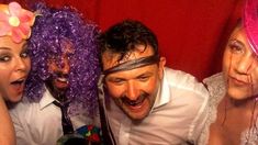 En medio de la crisis, aparecieron fotos de Pocho Lavezzi y Yanina Screpante en un casamiento En medio de la crisis, aparecieron fotos de Pocho Lavezzi y Yanina Screpante en un casamiento