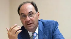 Alejo Vidal-Quadras, político español exlíder del Partido Popular Catalán y fundador de Vox, fue víctima de un brutal ataque en Madrid. Alejo Vidal-Quadras, político español exlíder del Partido Popular Catalán y fundador de Vox, fue víctima de un brutal ataque en Madrid.