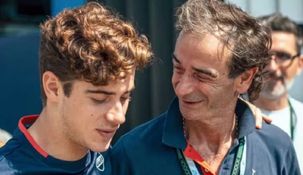 Franco Colapinto junto a su padre Aníbal.