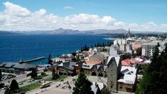 Bariloche pidió a las agencias de turismo reprogramar los viajes de egresados. Bariloche pidió a las agencias de turismo reprogramar los viajes de egresados.