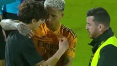 Unhincha asustó a Enzo Fernández al entrar a la cancha, pero el futbolista tuvoun noble gesto