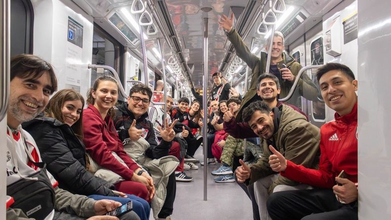 La iniciativa busca reducir el flujo de autos y transporte privado.