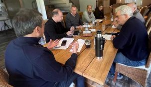 Reunión del equipo económico