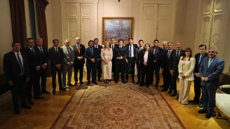 Javier Milei se reunió con gobernadores. Javier Milei se reunió con gobernadores.