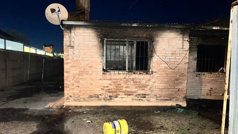 Tragedia en Junín: tres niños murieron en un incendio y otras cinco personas resultaron heridas