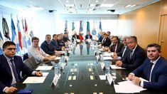 Gobernadores exigen una reunión con Javier Milei para discutir la coparticipación y la inversión en obras públicas