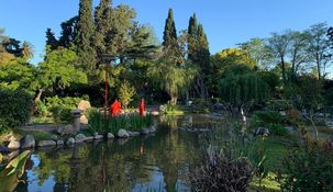 Qué hacer en este cercano pueblo. Qué hacer en este cercano pueblo.