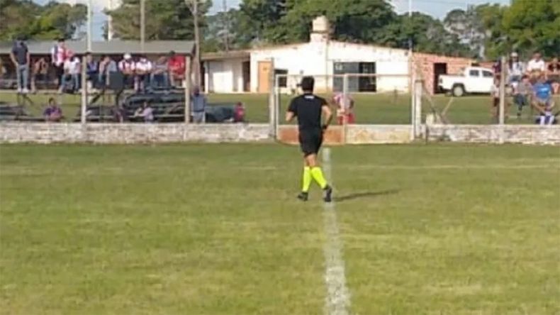 Ángel Elías Ojeda murió luego de chocar contra el muro perimetral de la cancha en Corrientes