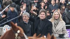 Milei junto a Luis Caputo y su hermana Karina.
