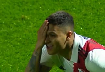 El festejo de Quintero tras el 2-2.
