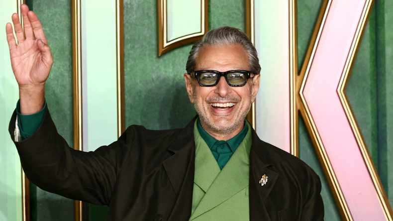 En sus películas más recientes, Jeff Goldblum sostiene una preparación física basada en trabajo corporal completo.