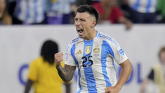 Lisandro grita con alma y vida su primer gol en la Selección. Lisandro grita con alma y vida su primer gol en la Selección.