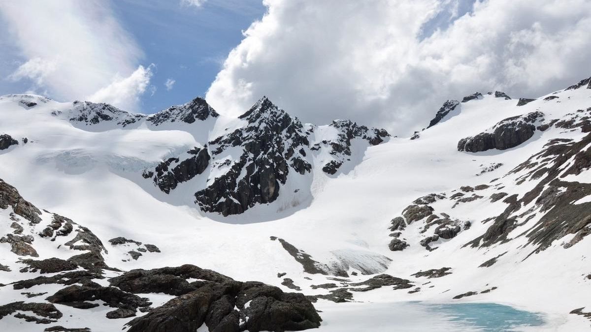 Tragedia en Ushuaia: murieron un guía de montaña y una turista uruguaya en una excursión