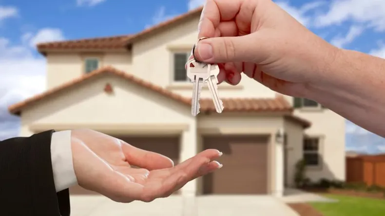 En abril la compraventa de inmuebles subió un 32